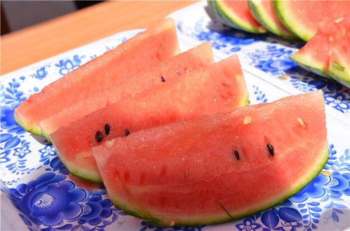 商河爱琴海吃瓜,一场别开生面的吃瓜盛宴