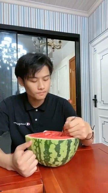 大杨哥套路吃瓜,一场娱乐与智慧的较量