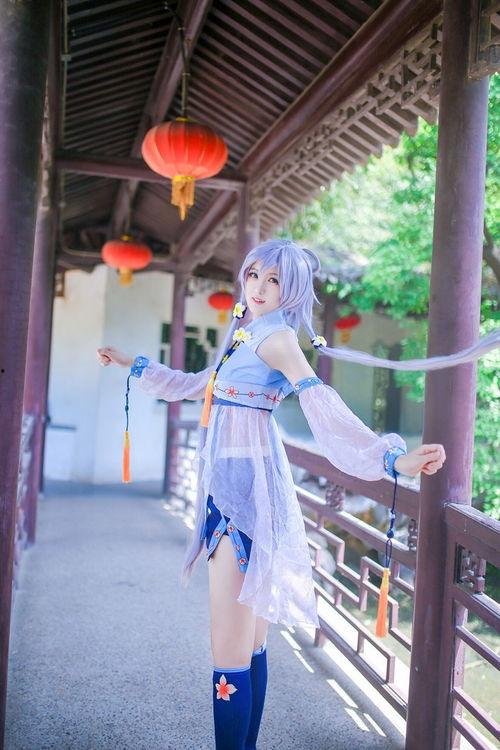 带你吃瓜cos人物  第2张