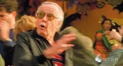 吃瓜老头回家,揭秘乡村生活的温馨瞬间  第3张